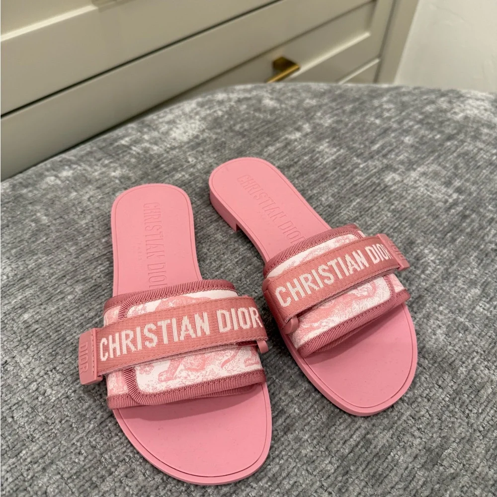 Christian Dior Pink Slide Sandals - Picture 2 of 9